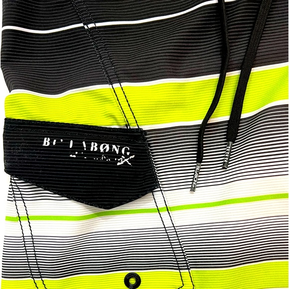 Billabong Board Shorts - Picture 6 of 8